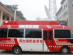 大功率車載升降照明設(shè)備在消防指揮車上安裝實例